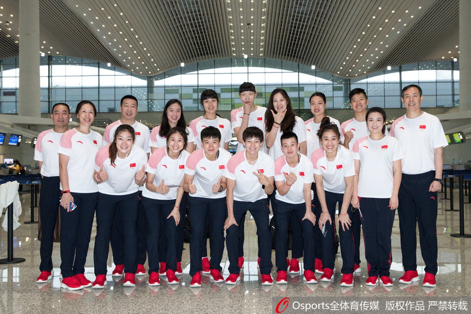 ??毫無(wú)生氣！庫里垂頭喪氣一整場(chǎng) 14投拿11分