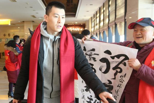 備戰新賽季！邁阿密?chē)H曬梅西&蘇亞雷斯等球員歸隊照片