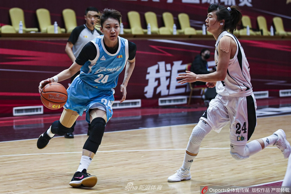 圖爾貝里：我們人數劣勢踢了70分鐘，賽后更多的是肯定而不是否定南川源                                                                20