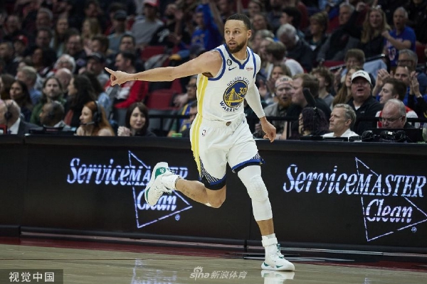 加蒂：C羅過(guò)去現在都比梅西優(yōu)秀，后者就像在鄉村俱樂(lè )部踢球