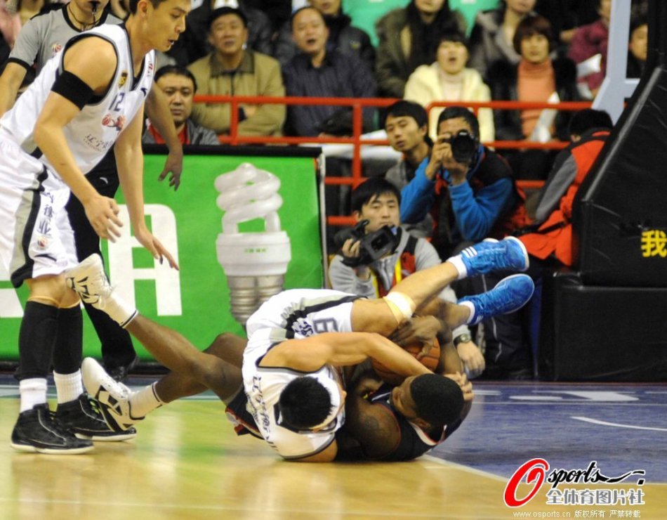 韋斯利：希望繼續用進(jìn)球來(lái)幫助球隊實(shí)現保級目標