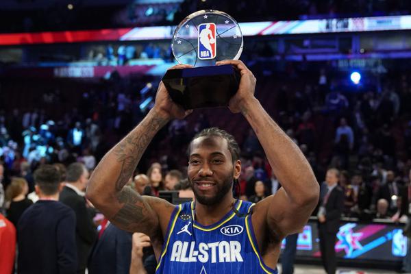 隊記：默里有過(guò)度運球的傾向，而隊友只能站在一旁干瞪眼