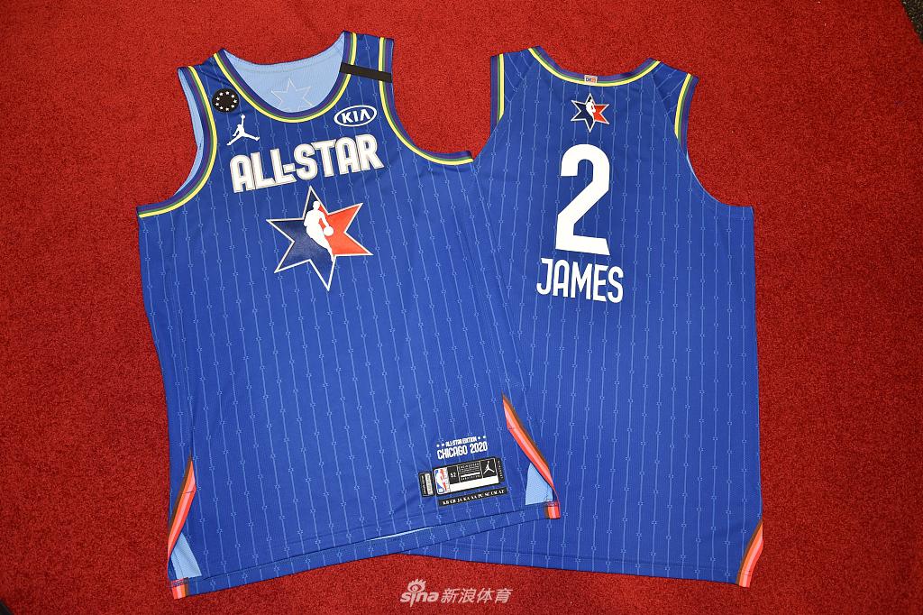 直播吧11月20日訊 去年的今天，掘金在客場(chǎng)以122-110擊敗灰熊，威少砍下生涯第200次三雙。本場(chǎng)比賽，威少出戰32分半，投籃12中5，三分4中1，罰球2中1，得到12分10籃板14助攻2搶斷1蓋