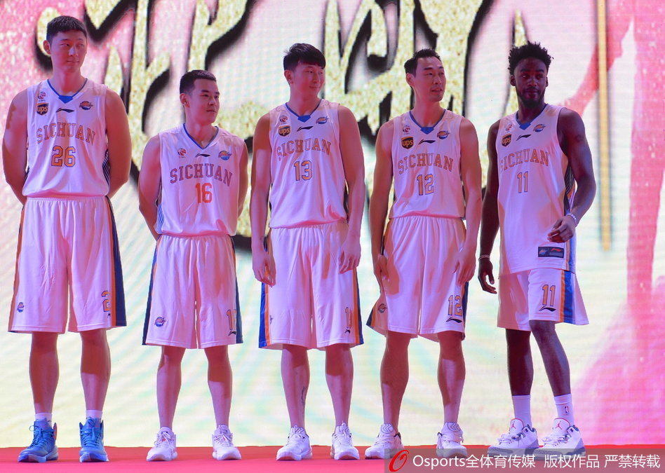 赫斯基：斯洛特需要得到機會(huì )扭轉局面，伊薩克和維爾茨仍未適應