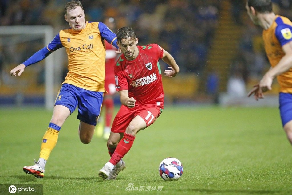 Xbox社區總監身穿PlayStation T恤 宣布未來(lái)的《光環(huán)》的游戲也會(huì )上PS