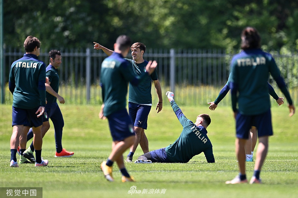 圖片報：利物浦通牒科納特不續約就冬窗走人+簽格伊 拜仁恐難免簽Richard                                                              