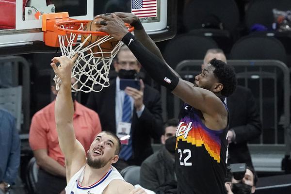 聊一聊！誰(shuí)是你見(jiàn)過(guò)的最強的NBA新秀？