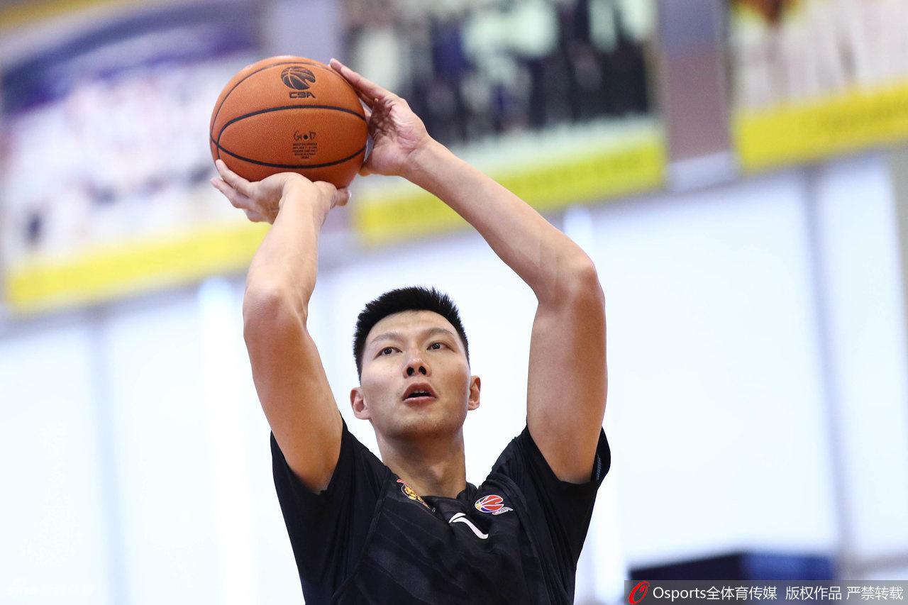 太鐵！太陽(yáng)全場(chǎng)三分33中8命中率24%，黃蜂47中13命中率28%