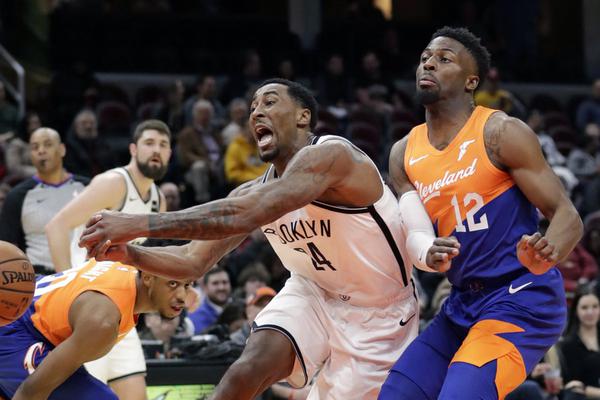 BBC：穆阿尼下巴被馬奎爾撞傷但不需要接受手術(shù)，預計缺陣6到8周