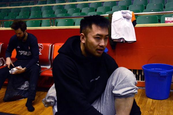 《塞爾達無(wú)雙》英文版 林克與塞爾達為“只是朋友”