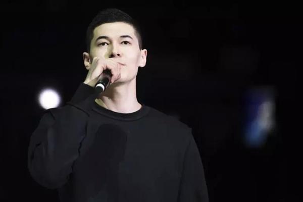 美記：莫蘭特和灰熊都表態(tài)希望繼續合作 他被交易的可能性極低