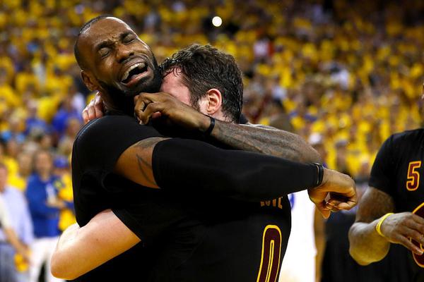 吃飯的家伙事！詹姆斯復出3場(chǎng) 快攻得分已超越字母哥來(lái)到聯(lián)盟第一