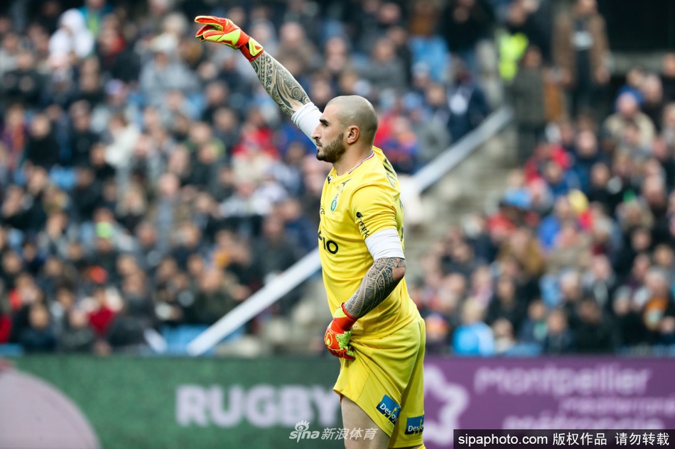 贏(yíng)球升至意甲榜首！羅馬主帥加斯佩里尼：追逐夢(mèng)想的過(guò)程很美妙