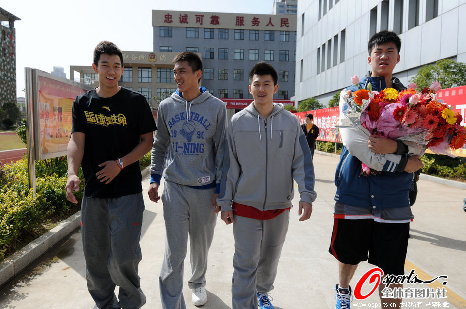 小波特：外貌滿(mǎn)分的女人不太適合做妻子 但我想找這種完美女人