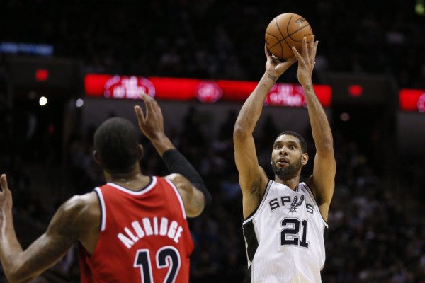 禁飛區！湖人本場(chǎng)比賽送出10次蓋帽 鵜鶘全隊僅1次