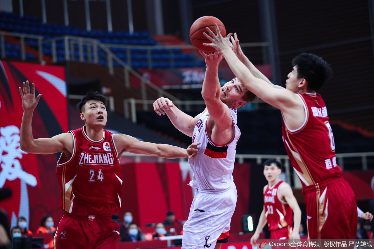 半場(chǎng)頭槌雙響！范德芬頭球梅開(kāi)二度，熱刺2-0領(lǐng)先埃弗頓Scheisse                                                                2
