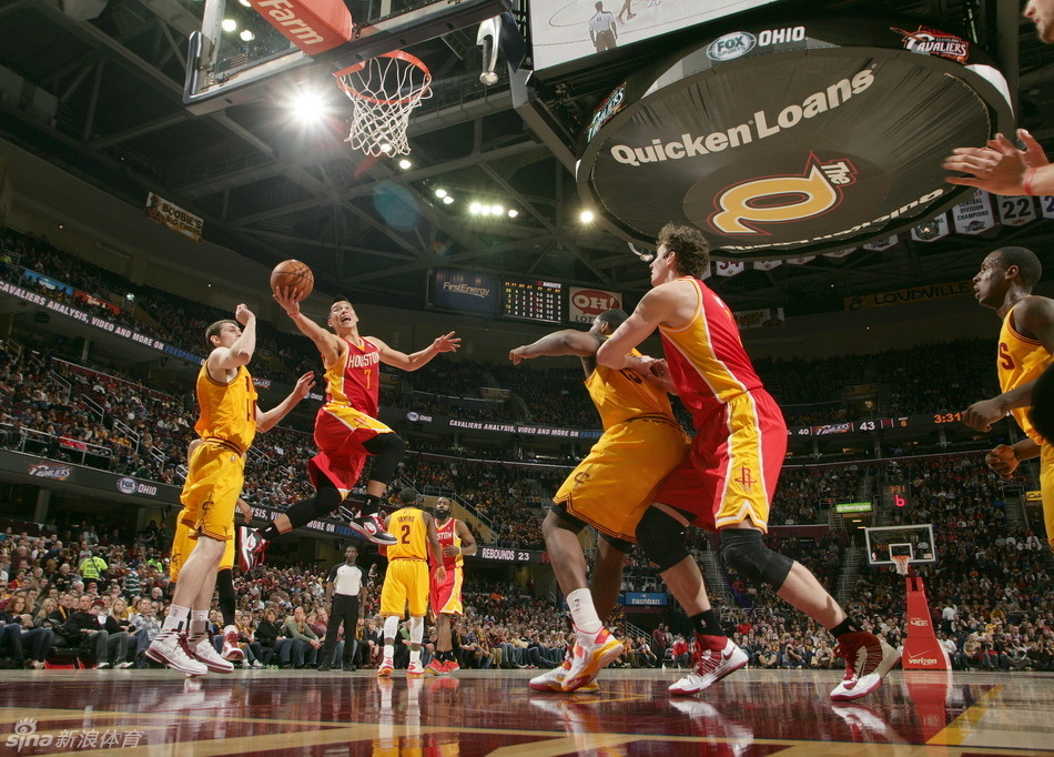 [流言板]雷迪克：球隊今晚看起來(lái)有點(diǎn)累，錯失了很多上籃的機會(huì )