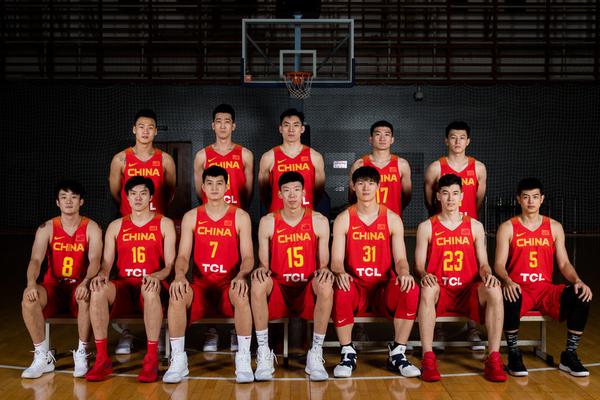 成都vs河南：4外援PK4外援，王上源、胡荷韜首發(fā)，韋世豪替補