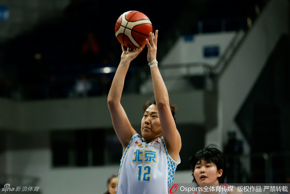 郵報：如果未能簽下馬倫，維拉有意引進(jìn)米蘭邊鋒丘庫埃澤