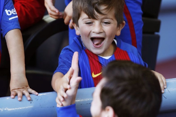 薩拉赫本場(chǎng)數據：2次射門(mén)0射正，全場(chǎng)1次對抗0成功&獲評7分