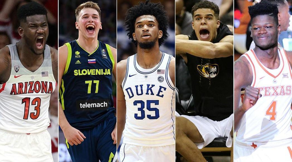 虎撲01月26日訊 NBA常規賽，76人與公牛的比賽正在進(jìn)行中。第四節比賽，埃里克-戈登上籃遭打手裁判吹出界，回看后改判打手犯規。