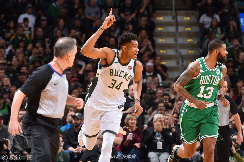 超值！21年前曼聯(lián)砸3700萬(wàn)買(mǎi)18歲魯尼，此前一年魯小胖40場(chǎng)9球4助