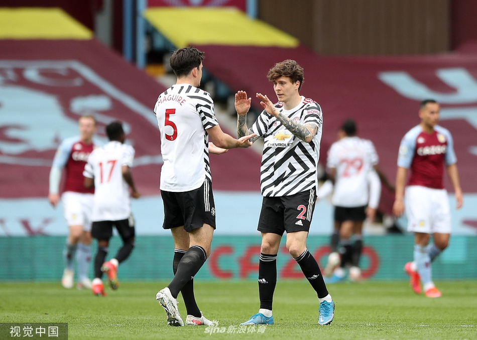 隊記：默里有過(guò)度運球的傾向，而隊友只能站在一旁干瞪眼