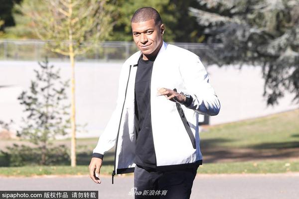 [流言板]關(guān)鍵時(shí)刻真不手軟！多爾特曬賽場(chǎng)照回顧擊敗綠軍