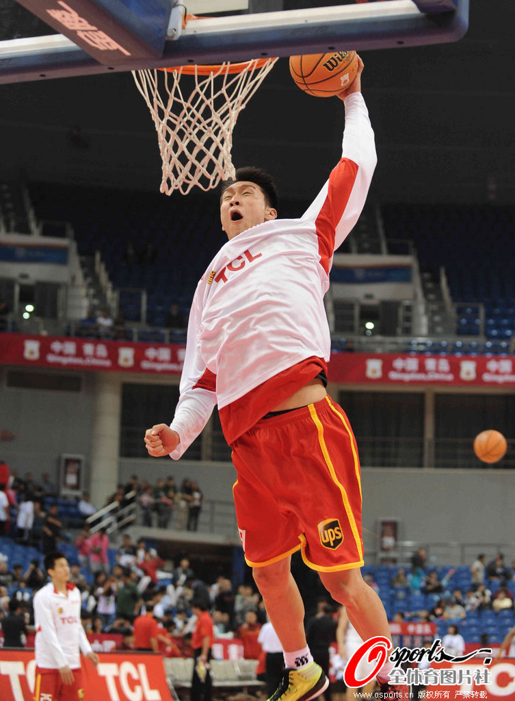 佛光普照！克萊定點(diǎn)+轉換連續飚進(jìn)2記三分 助隊逆轉比分