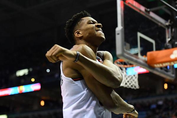 沃克：熱刺和藍軍那場(chǎng)比賽至今讓我念念不忘，我們本可以爭冠