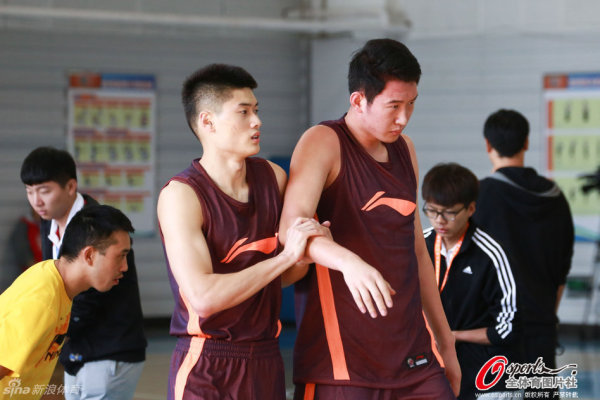 目標沖超！官方：66歲張外龍執教中甲球隊重慶銅梁龍