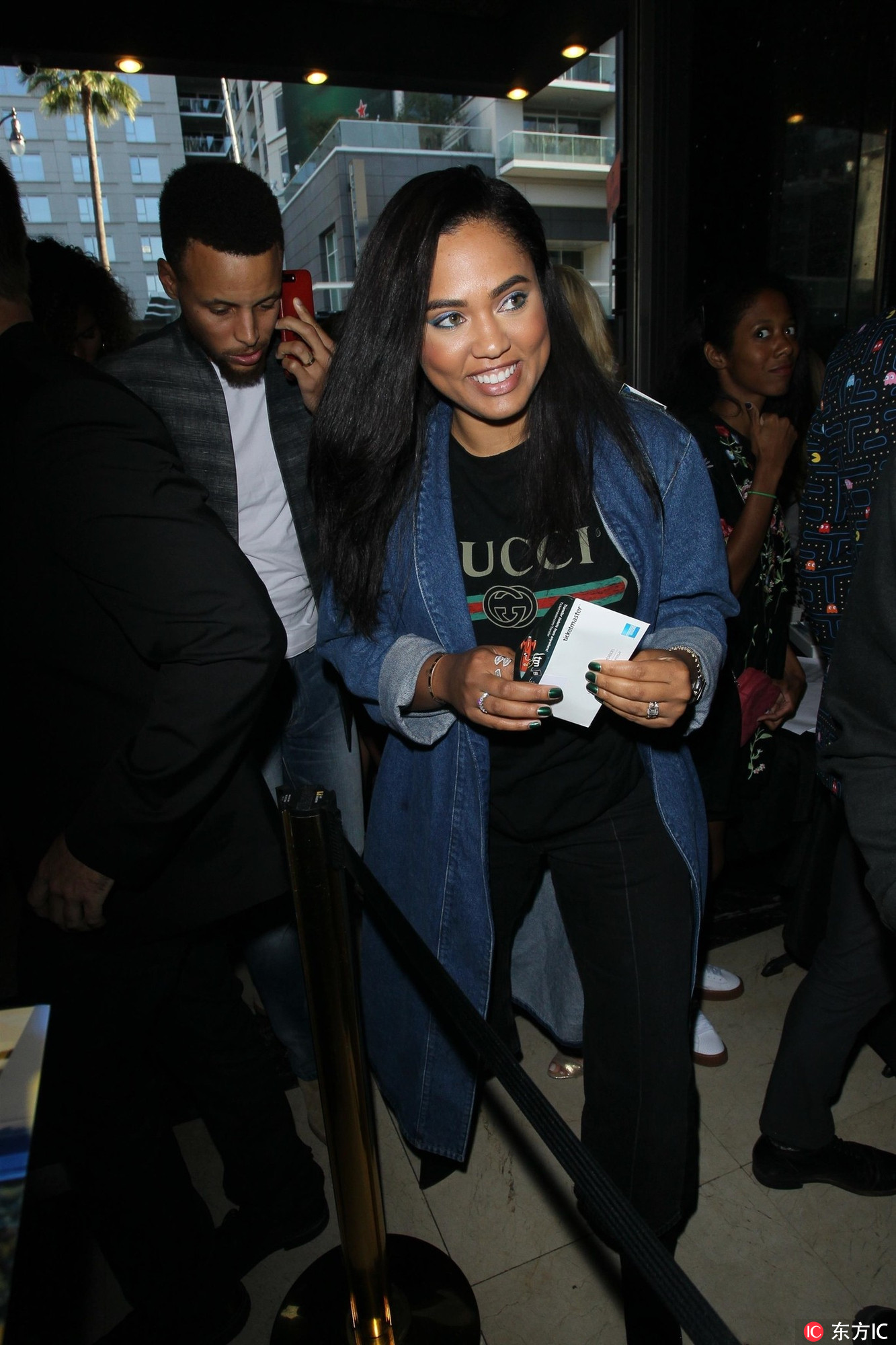 30投16中！克尼佩爾三分命中率53.3% 在出手30+球員里高居第一