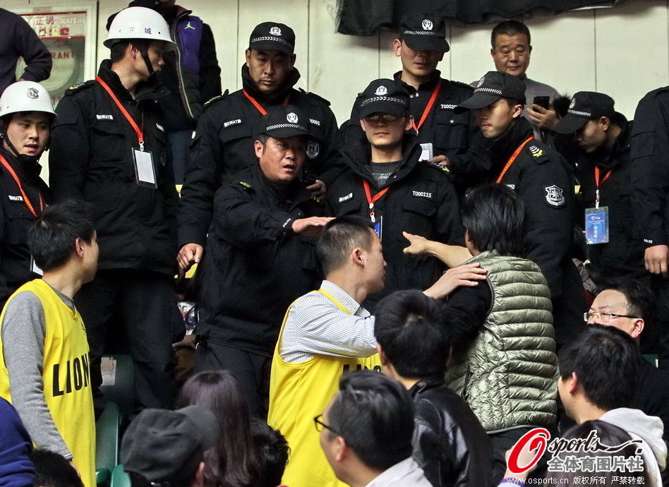 西甲積分榜：巴薩五連勝先賽4分領(lǐng)跑，明日皇馬客戰畢巴