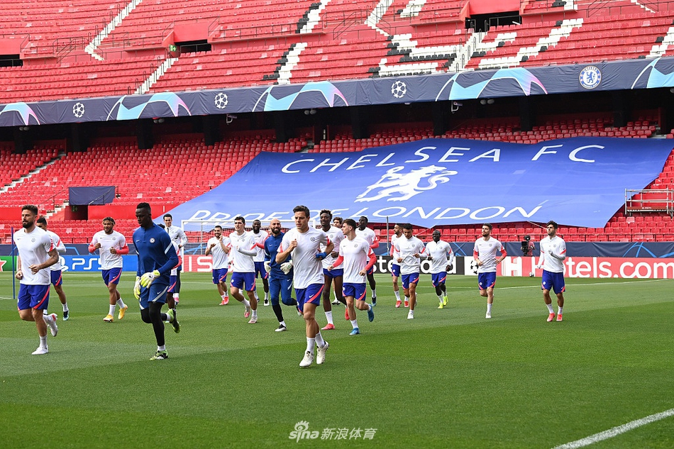 互刷助攻！最后50秒領(lǐng)先10分字母助攻特納上籃 回頭三球刷個(gè)空接