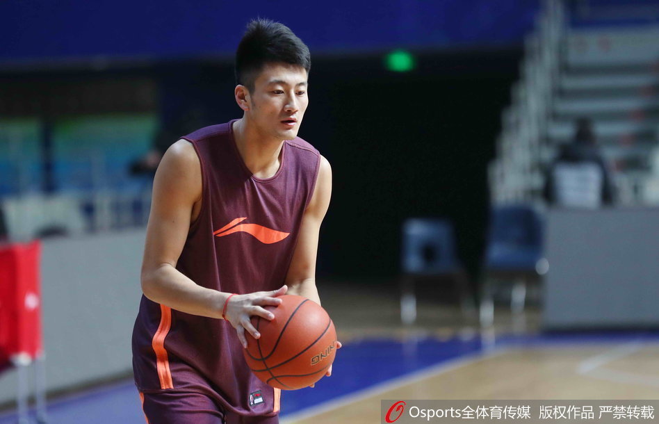 隆戈：萊奧將因傷缺席對陣萊切比賽，阿萊格里只有三名前鋒可用