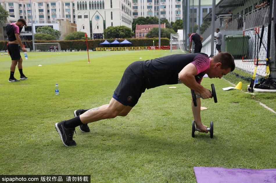 若嘴哥有威少的進(jìn)攻傾向會(huì )怎樣？楊毅：維金斯第1步不快 攻堅不強