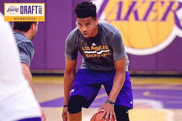 2分44秒，萊亞利是自94