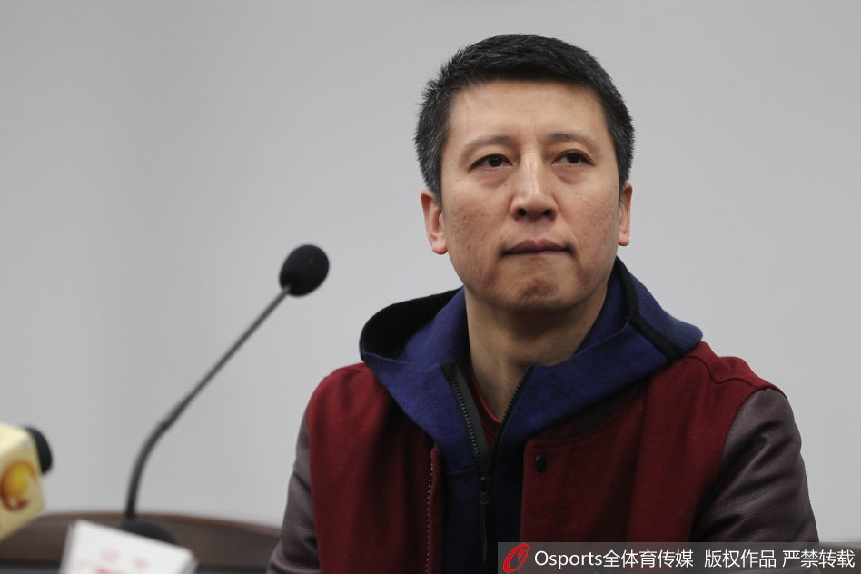 巴媒：內馬爾今天接受左膝半月板修復手術(shù)，預計康復時(shí)間1個(gè)月