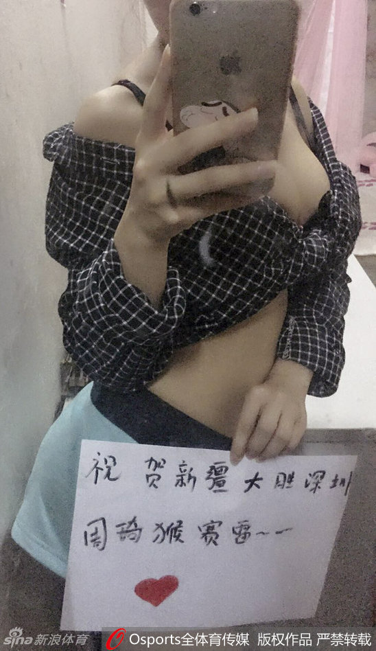 回安哥拉度假！卡馬文加：歲末佳節好好陪伴你們的親人，圣誕快樂(lè )