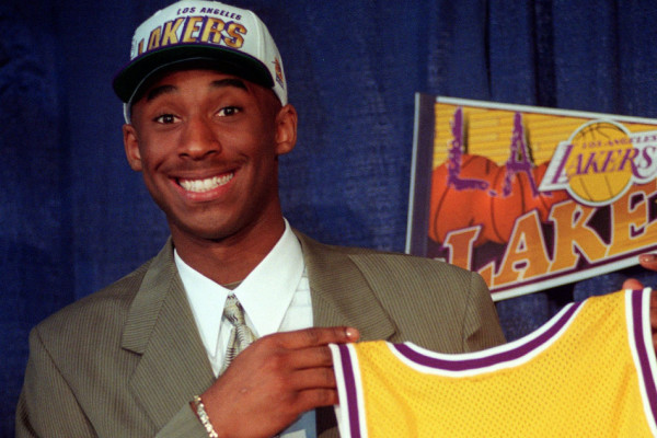 轉會(huì )費9500萬(wàn)歐！?；倏?0次參與進(jìn)球，領(lǐng)跑英超今年夏窗新援?