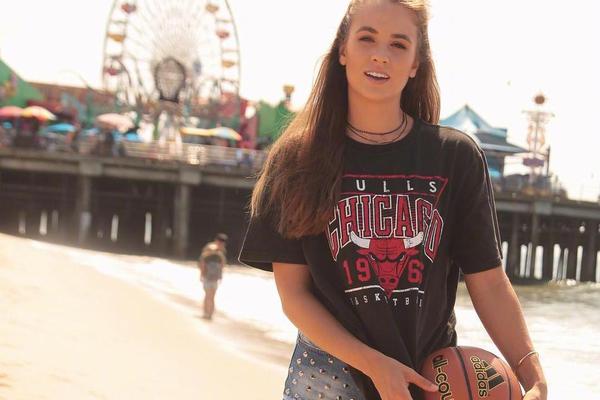 楊瀚森長(cháng)文透露 已經(jīng)拿到了約基奇親筆簽名的球衣