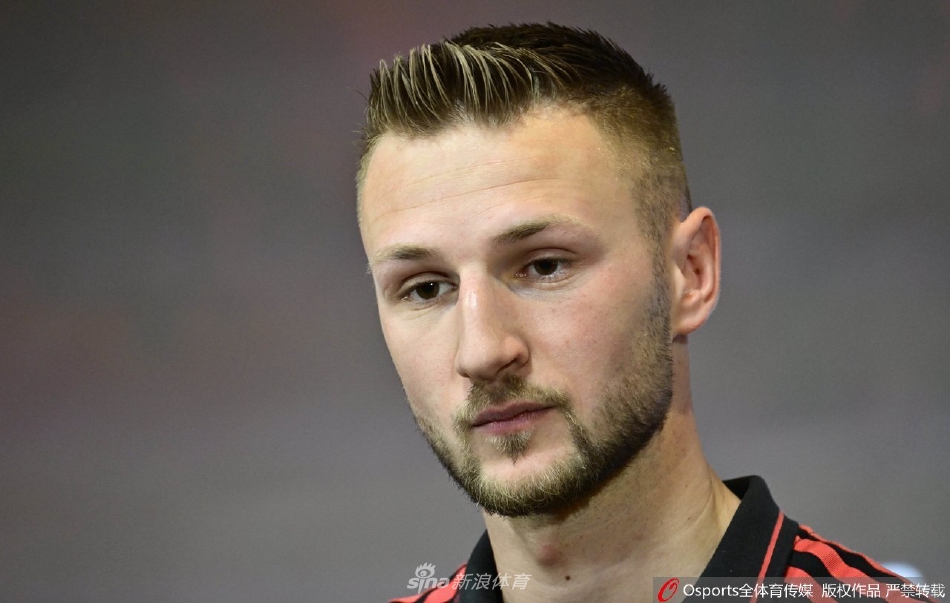 還需適應！倫納德全場(chǎng)11中3，三分5中2，得到8分2籃板2助攻