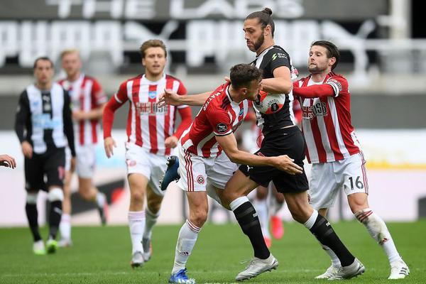 一邊倒！本賽季“騎勇大戰”勇士0