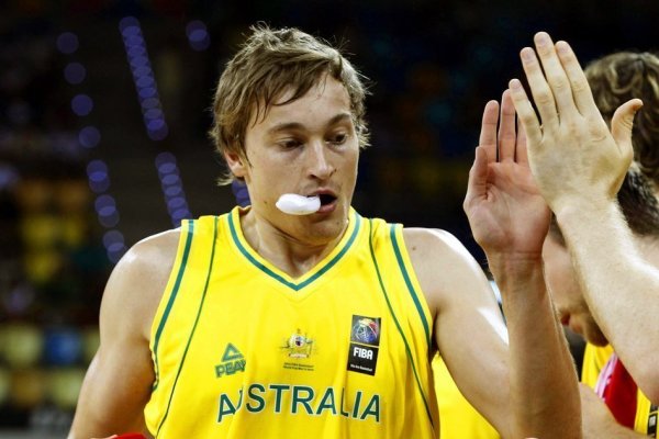 弗里克：亞馬爾周末不太可能出戰，若他復出是因為恢復至100%