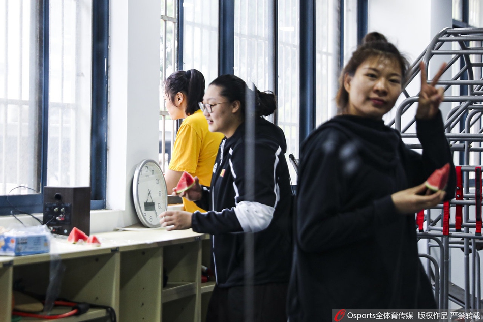 意媒：意大利在圣西羅對陣挪威的比賽已售出超過(guò)56000張球票