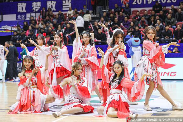 季后賽強度！絕平絕殺關(guān)鍵球滿(mǎn)天飛 今日6場(chǎng)比賽分差合計16分