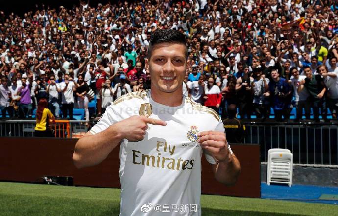 記者：萊奧將缺戰匈牙利返回米蘭，他沒(méi)有受傷只是負荷管理