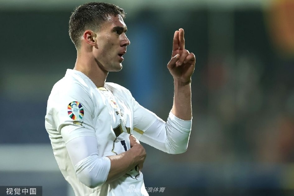 阿連德本場(chǎng)數據：2次射門(mén)打進(jìn)2球，5次對抗3次成功，獲評8.5分