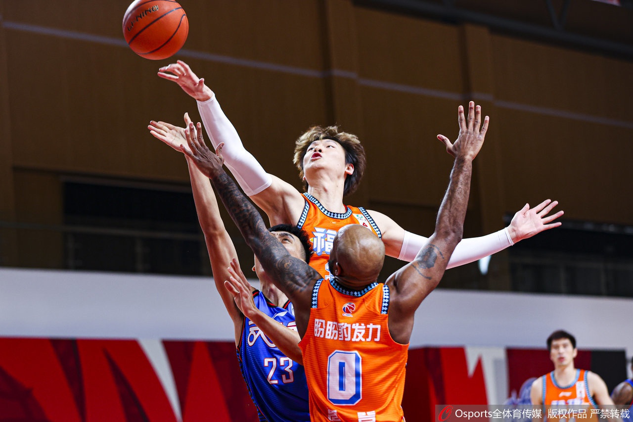 阿德巴約談打快：每個(gè)人都能參與其中 希望這打法能貫穿整賽季