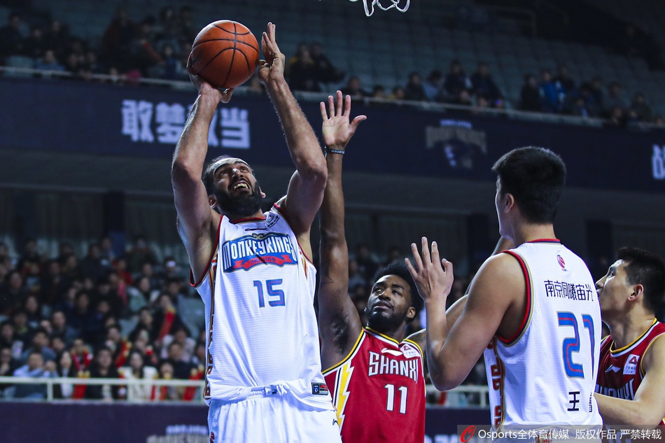 厄德高：曾與挪威隊經(jīng)歷許多沉重時(shí)刻，關(guān)鍵戰現場(chǎng)支持隊友很重要